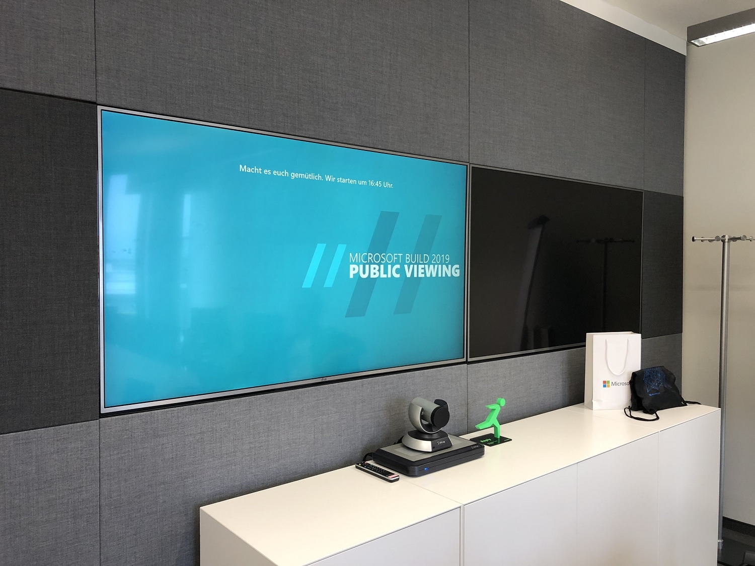 Microsoft Build 2019 Public Viewing Start